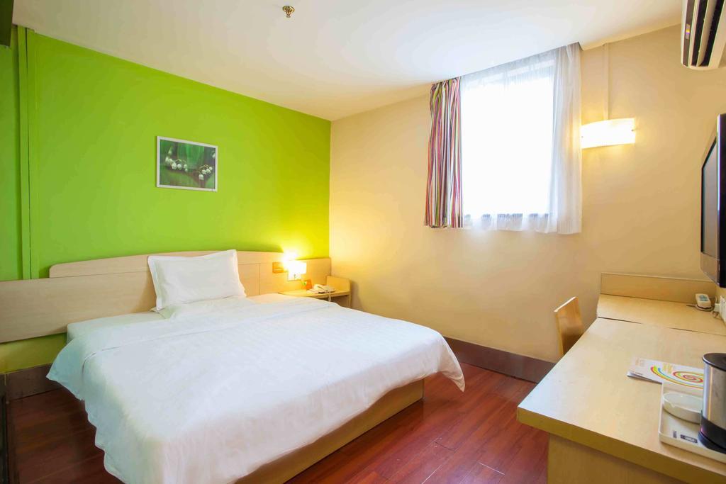 7Days Premium Nanchang Railway Station Room photo